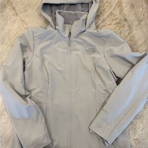 The North Face Women's Light Gray mid Weight Jacket